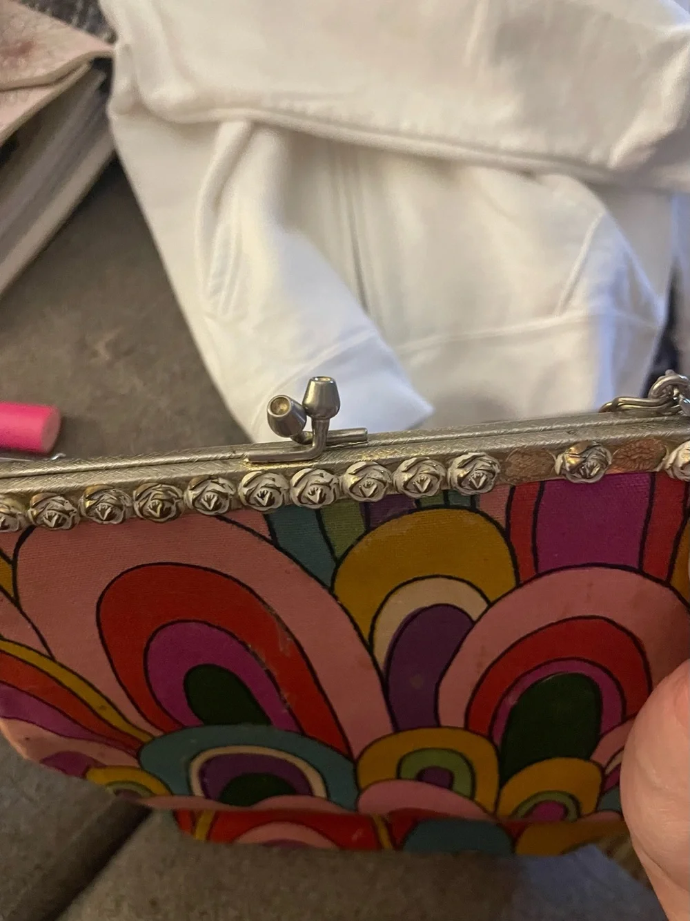 Vibrant Psychedelic. Mod cloth purse from 1960’s